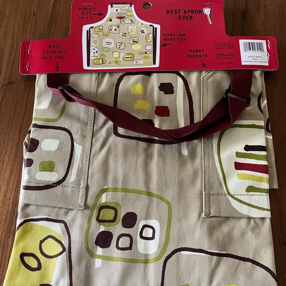 Apron with wine print NWT - Picture 2 of 5